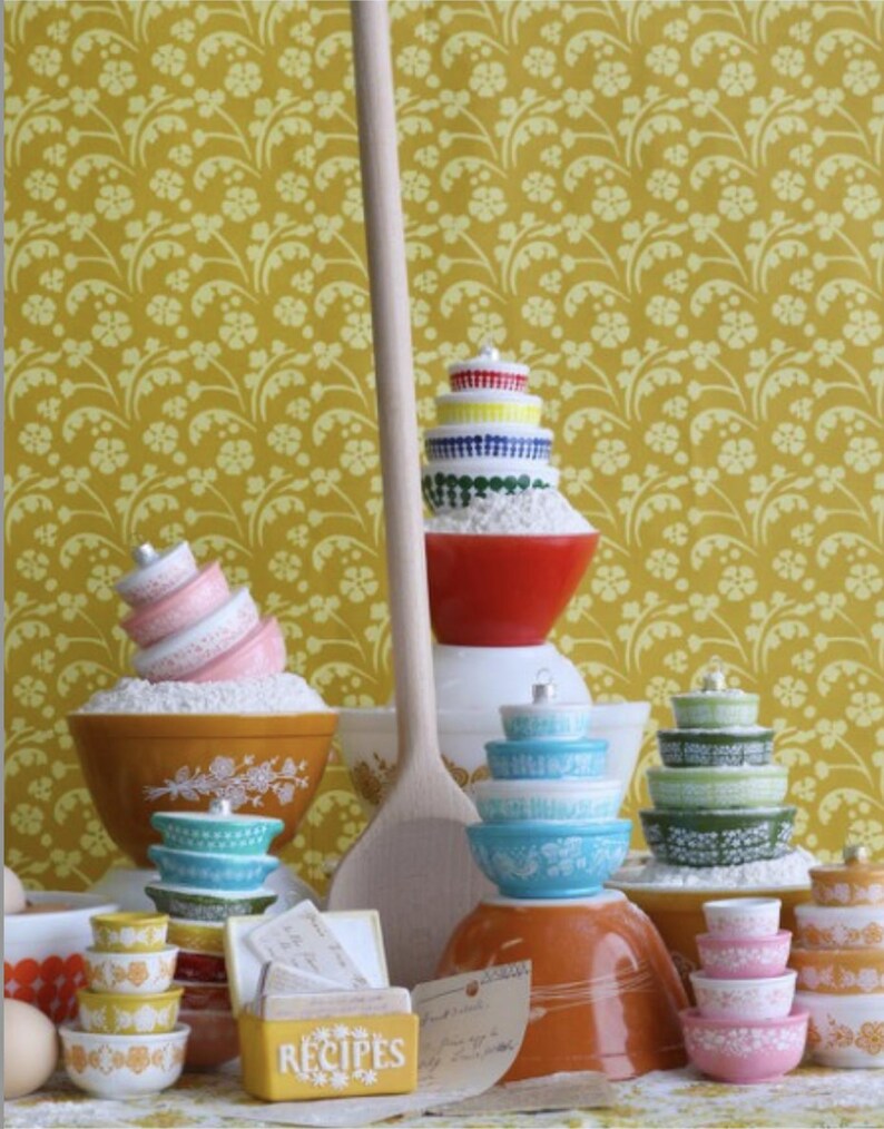 Vintage Stacked Bowls Ornament