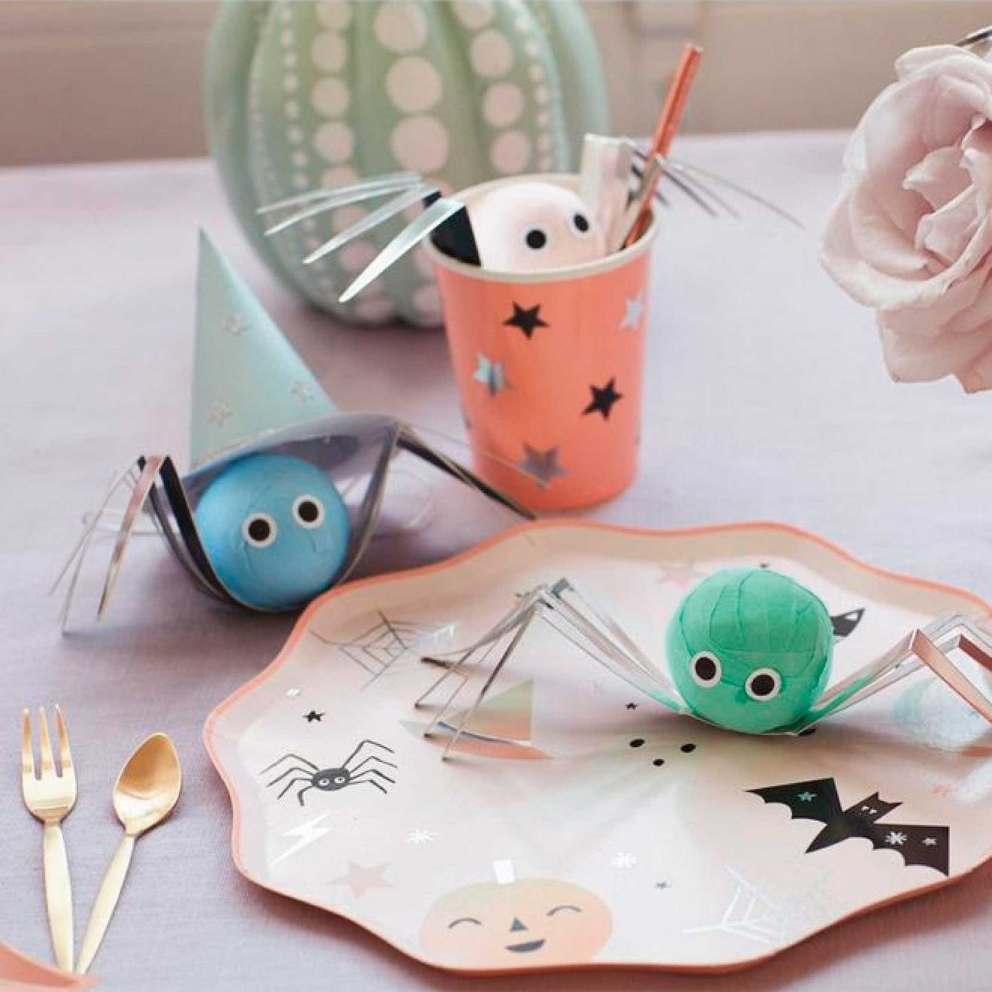 Pastel Spider Surprise Balls x4