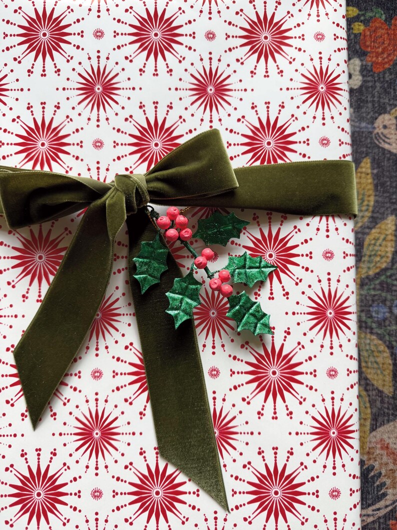 Burnished Holly Ornament / Package Topper