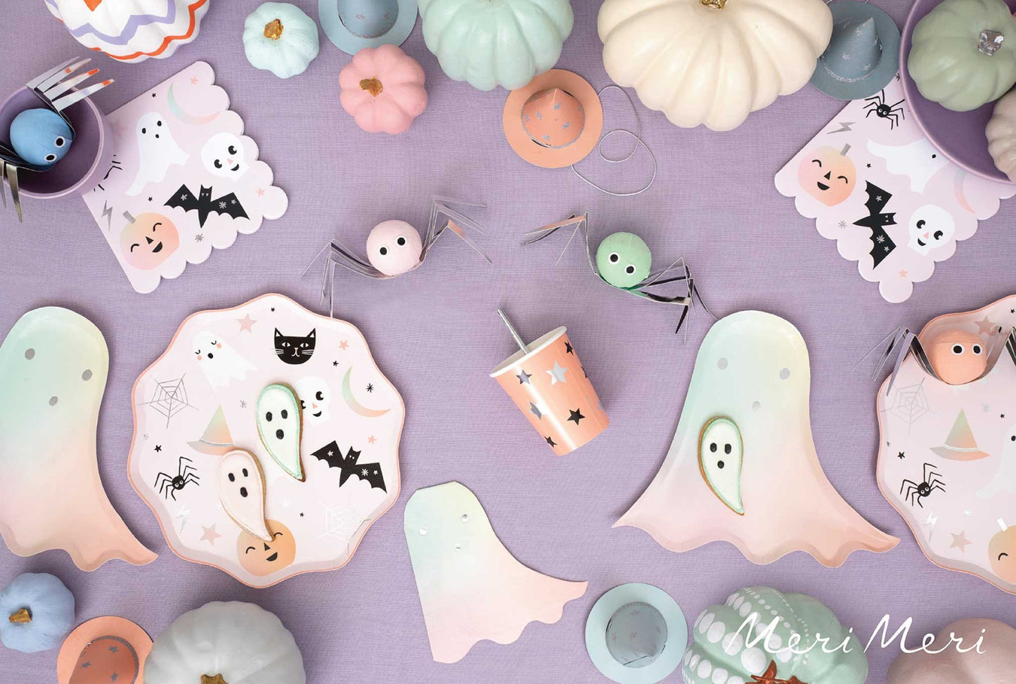 Pastel Halloween Star Pattern Plates